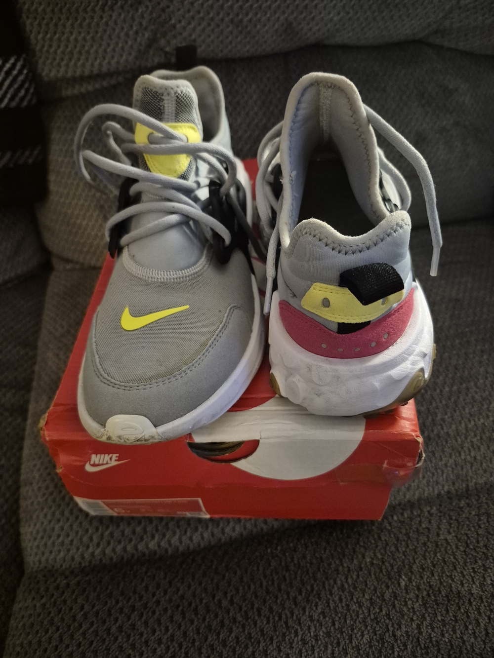 Nike React Presto Gray Yellow Pink Black White Lace Up Low Top Mesh Sneakers